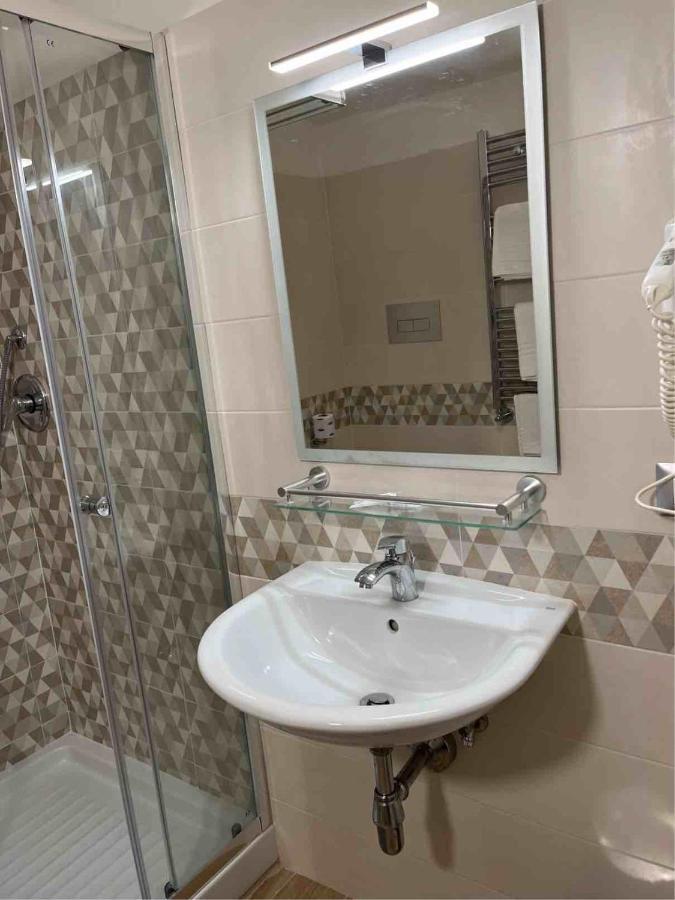 Pisani Hotel San Nicola La Strada Eksteriør bilde
