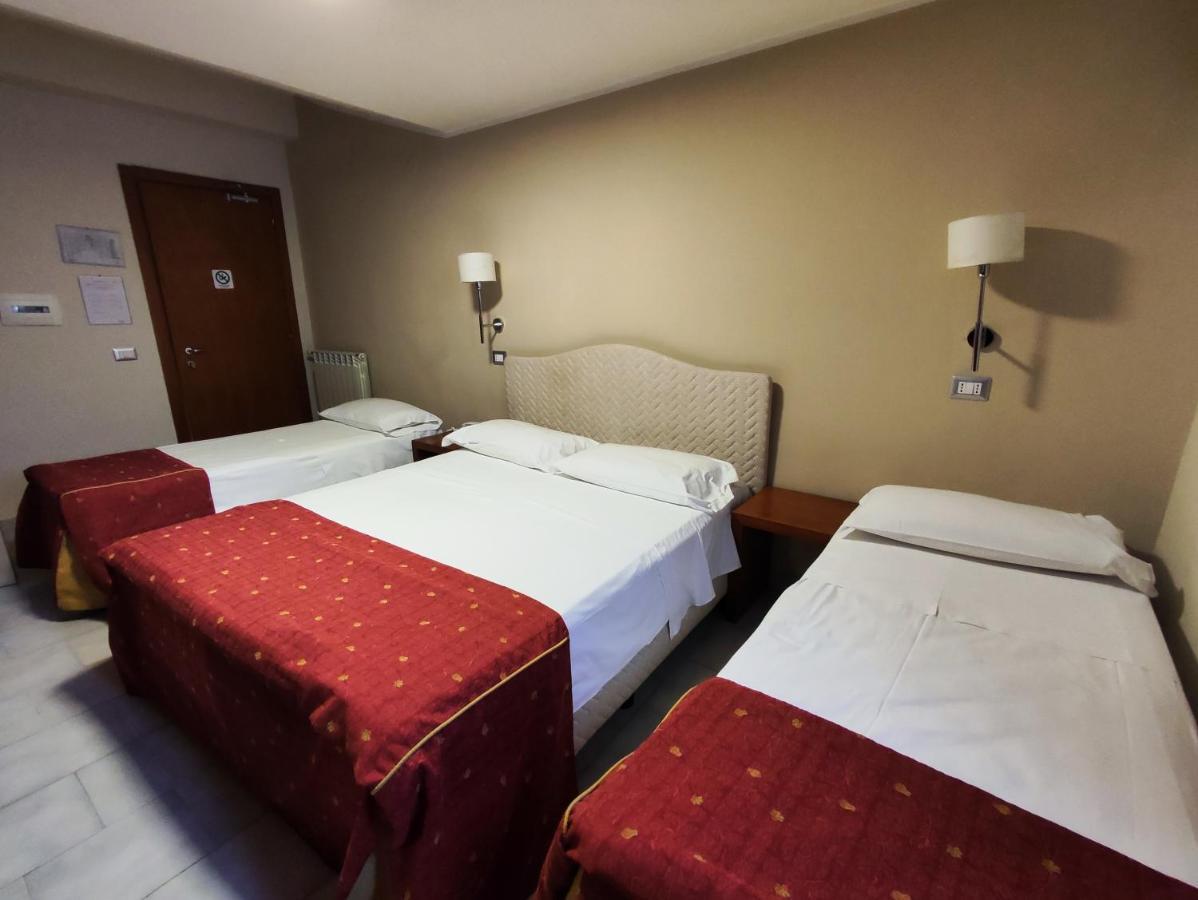 Pisani Hotel San Nicola La Strada Eksteriør bilde