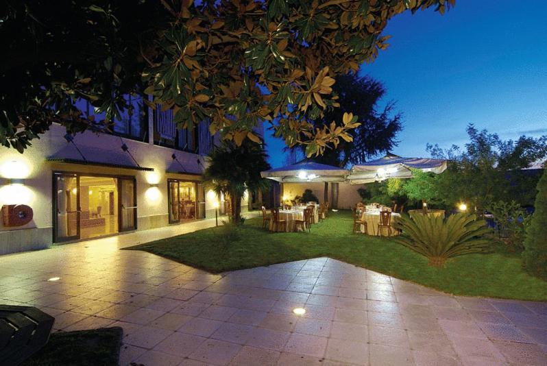 Pisani Hotel San Nicola La Strada Eksteriør bilde