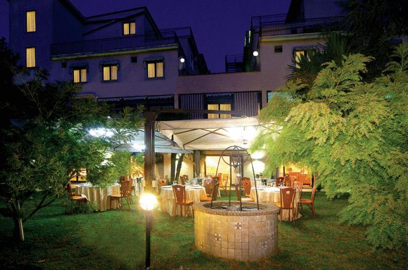 Pisani Hotel San Nicola La Strada Eksteriør bilde