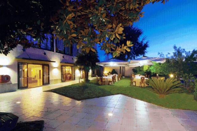 Pisani Hotel San Nicola La Strada Eksteriør bilde