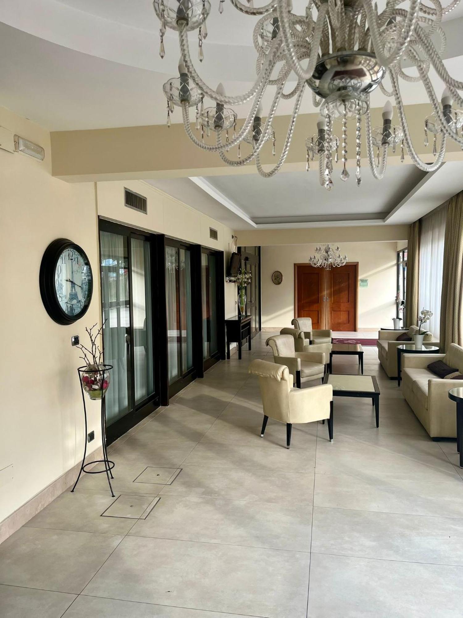 Pisani Hotel San Nicola La Strada Eksteriør bilde