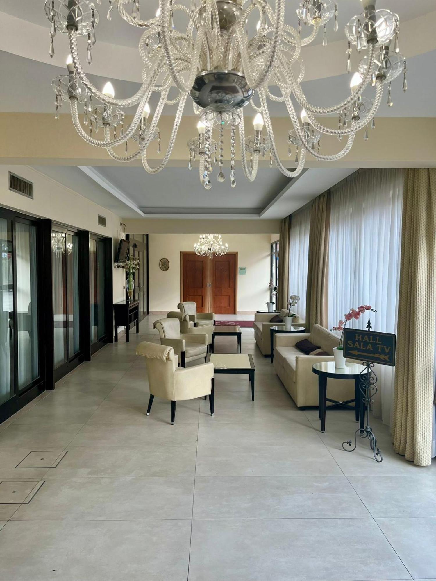 Pisani Hotel San Nicola La Strada Eksteriør bilde