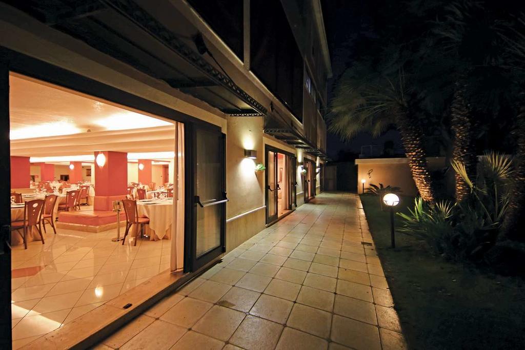 Pisani Hotel San Nicola La Strada Eksteriør bilde