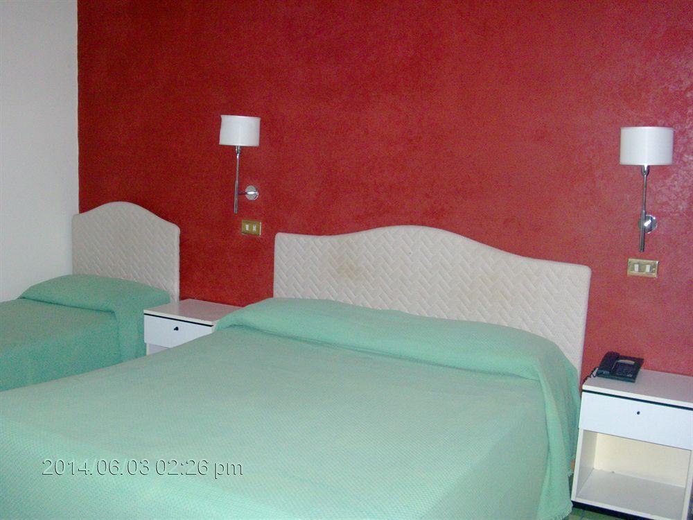 Pisani Hotel San Nicola La Strada Eksteriør bilde