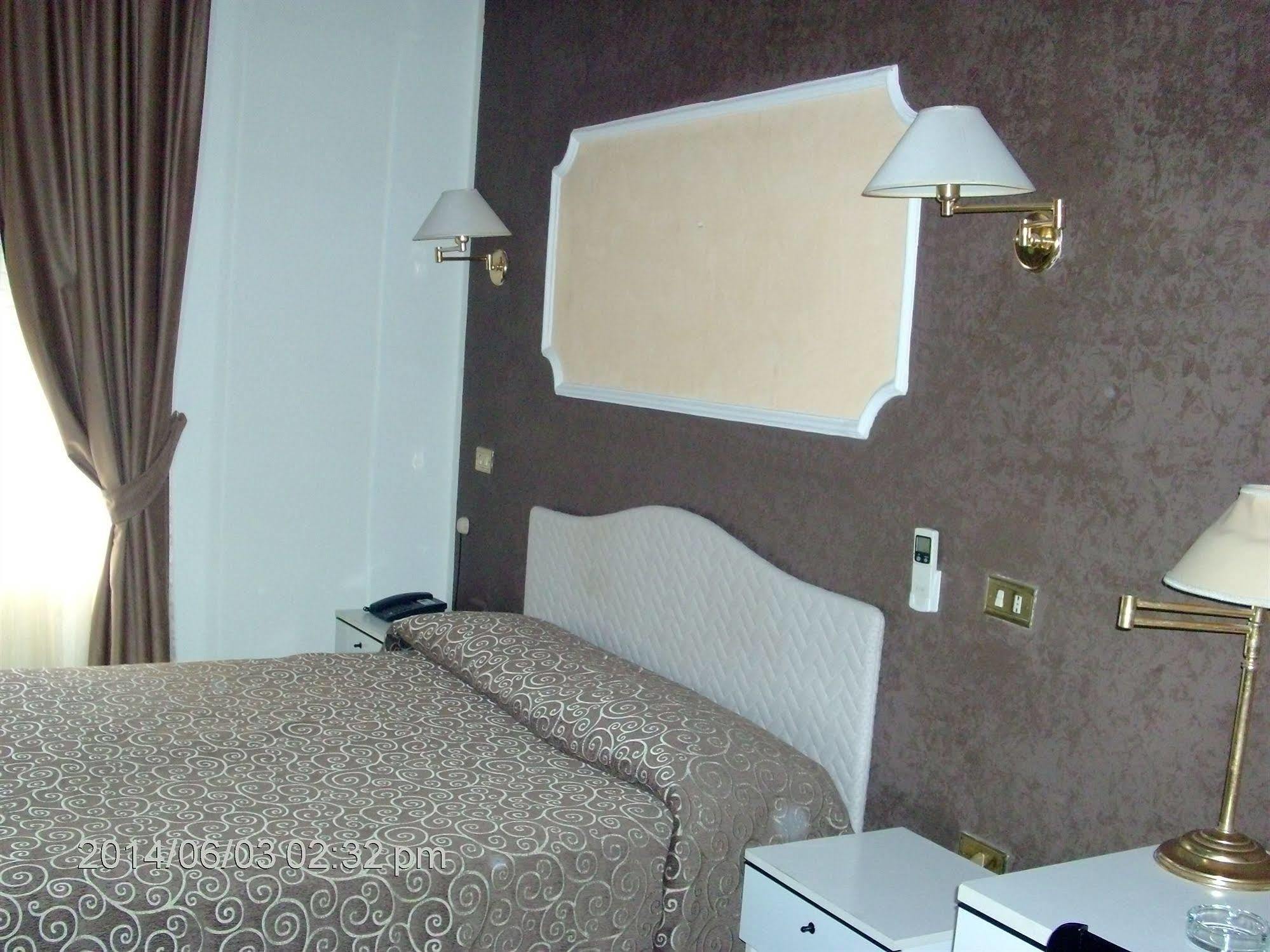 Pisani Hotel San Nicola La Strada Eksteriør bilde